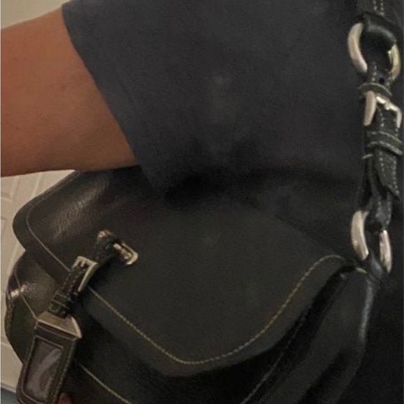 Prada Black Leather Designer Shoulder Bag Authentic - Picture 12 of 12
